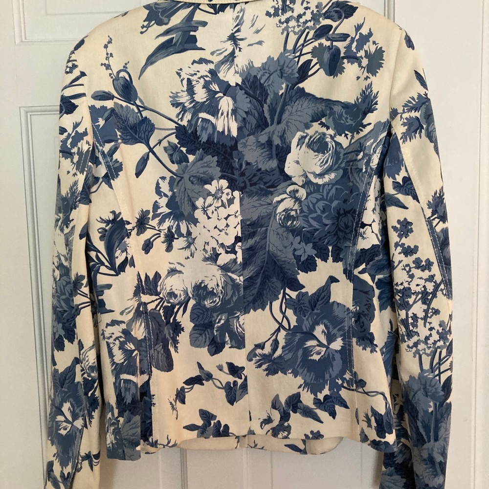 Jacket - Picture 2 of 4